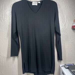 Carolyn Taylor robbed‎ knit tunic black long sleeve size large